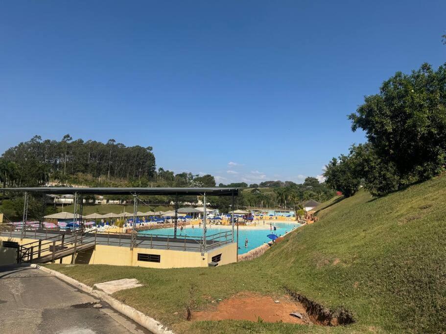 Casa Dentro Parque Aquatico Águas de Lindoia Exterior foto