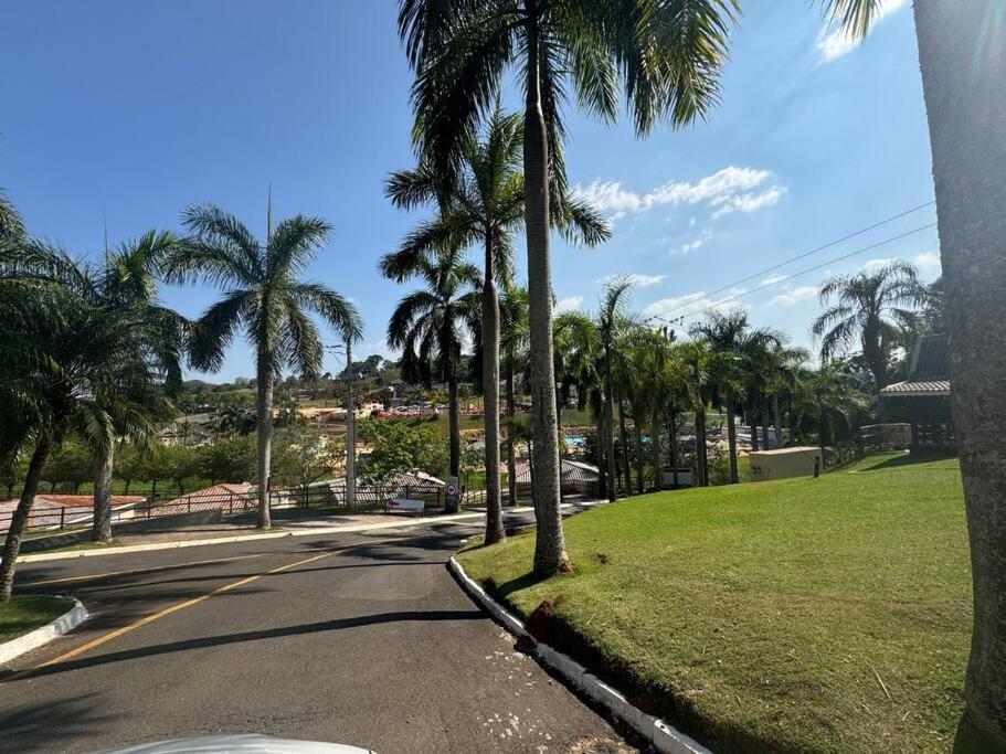 Casa Dentro Parque Aquatico Águas de Lindoia Exterior foto